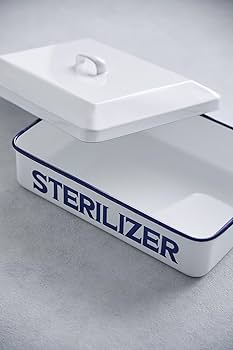 ホーロー容器、消毒器(赤文字)、STERILIZER 消毒器 - RIKEI-ZAKKA～理系雑貨のある暮らし～（インテリア通販）